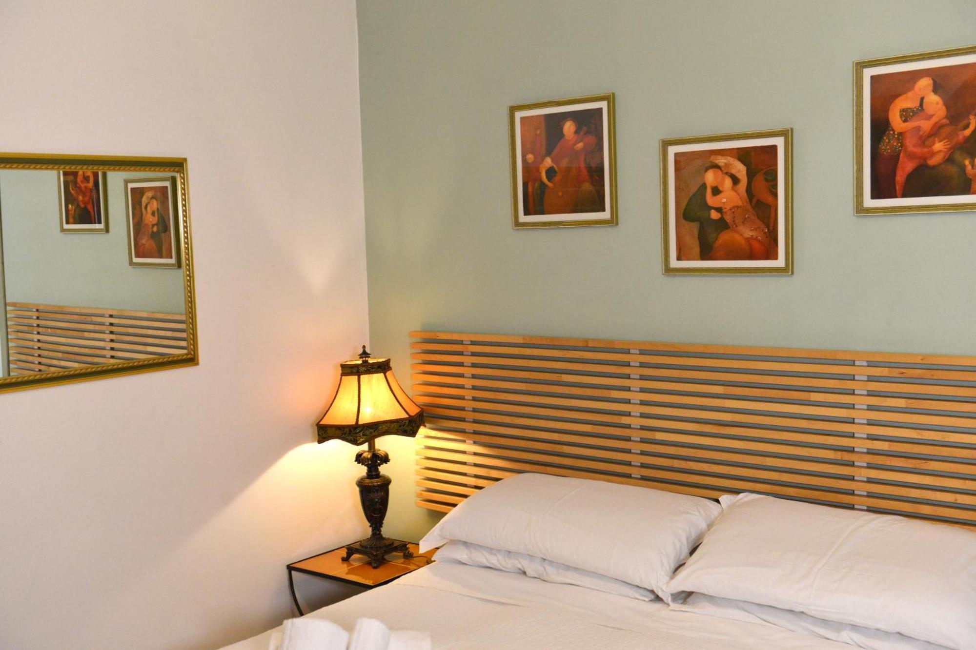 Bed and Breakfast Residenza Del Turista Катания Экстерьер фото