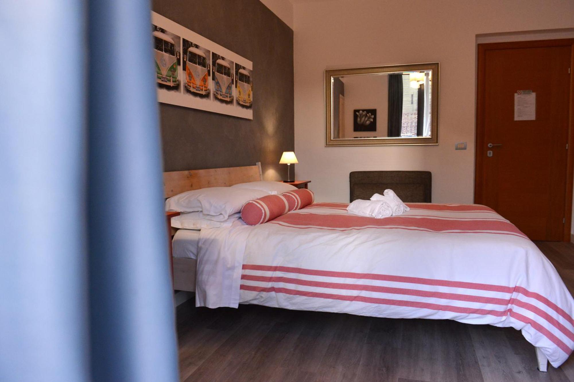 Bed and Breakfast Residenza Del Turista Катания Экстерьер фото