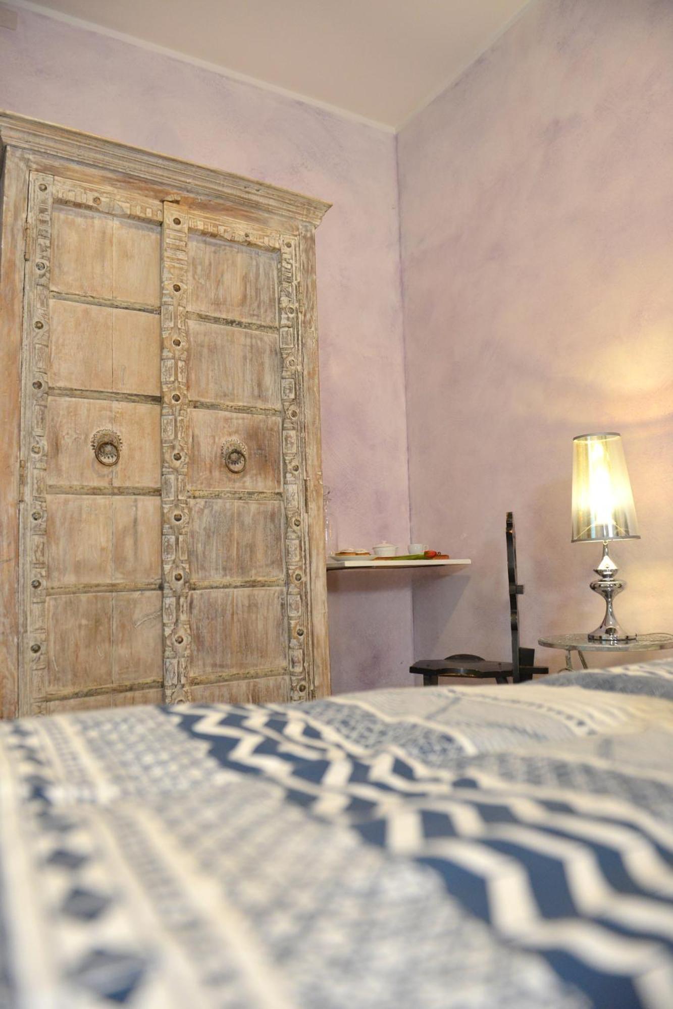 Bed and Breakfast Residenza Del Turista Катания Экстерьер фото
