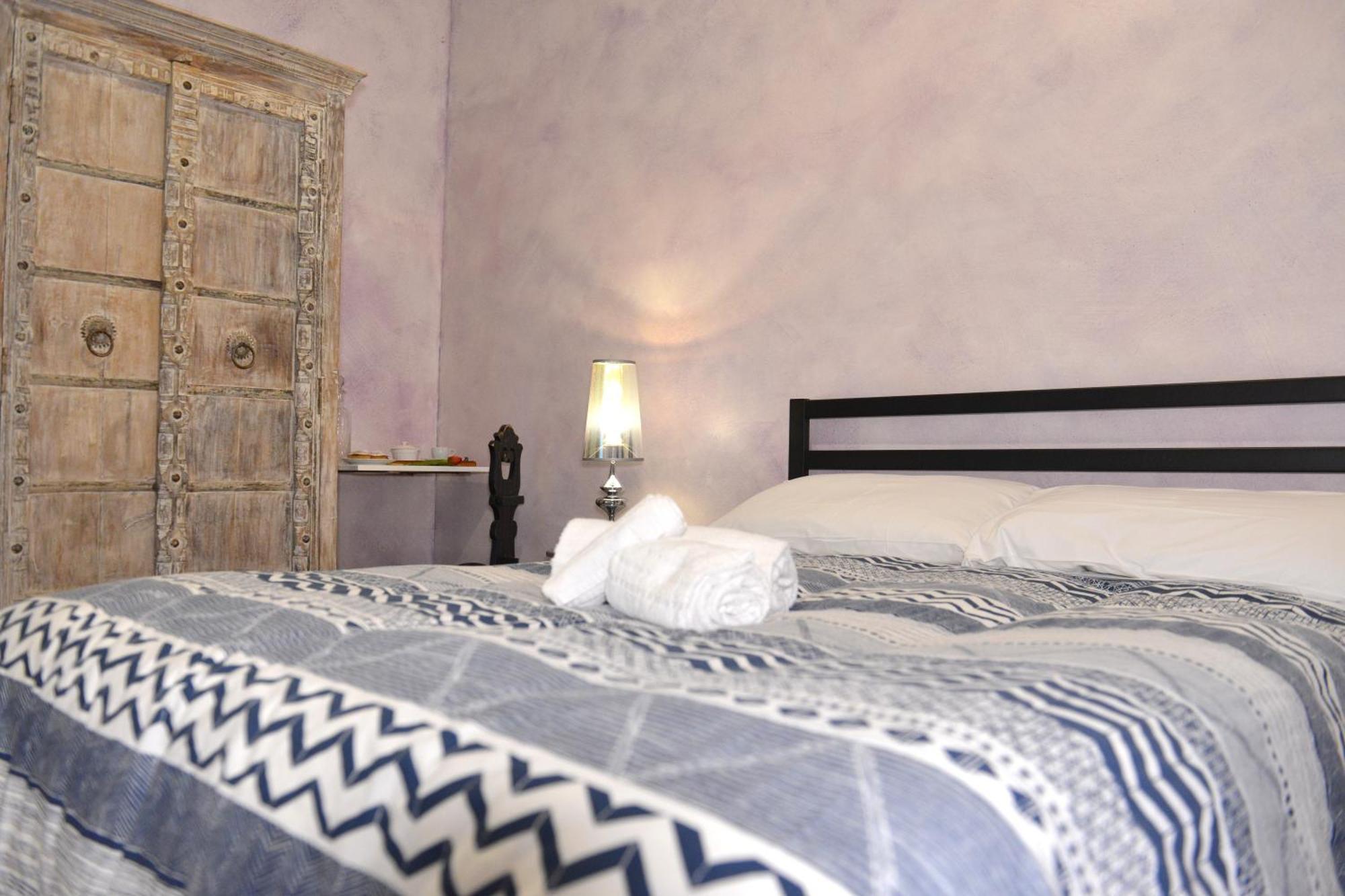 Bed and Breakfast Residenza Del Turista Катания Экстерьер фото