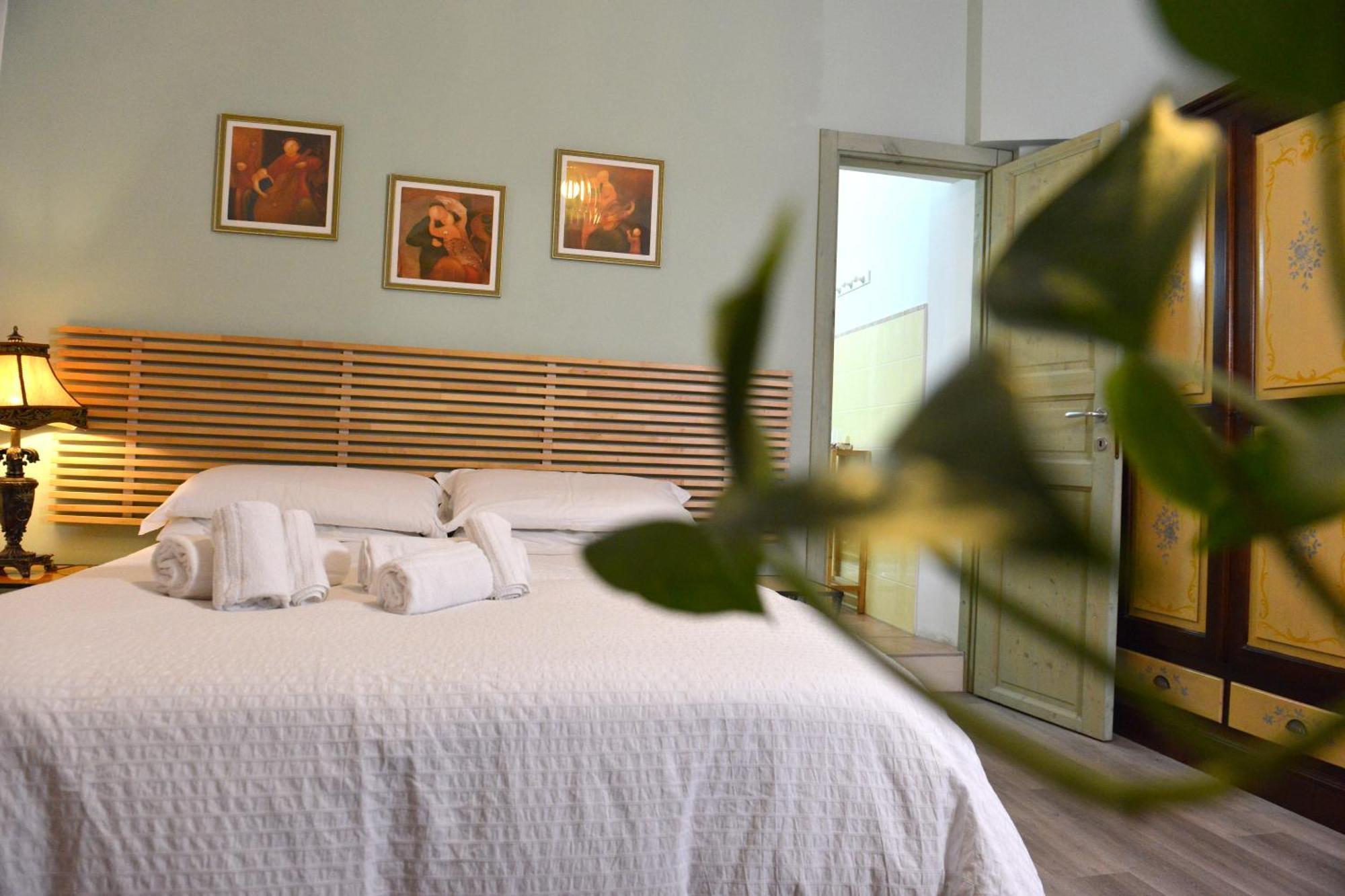 Bed and Breakfast Residenza Del Turista Катания Экстерьер фото
